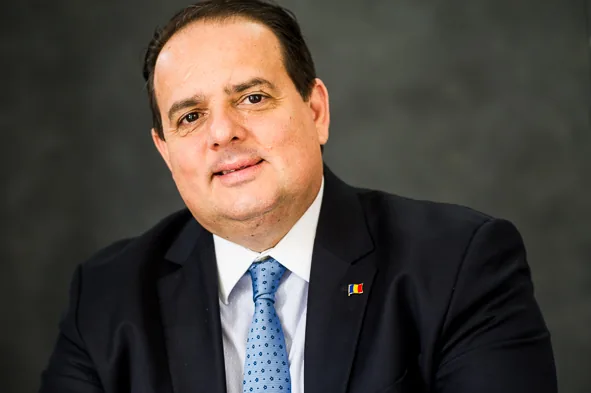 Canal de Antonio Peres Junior no YouTube